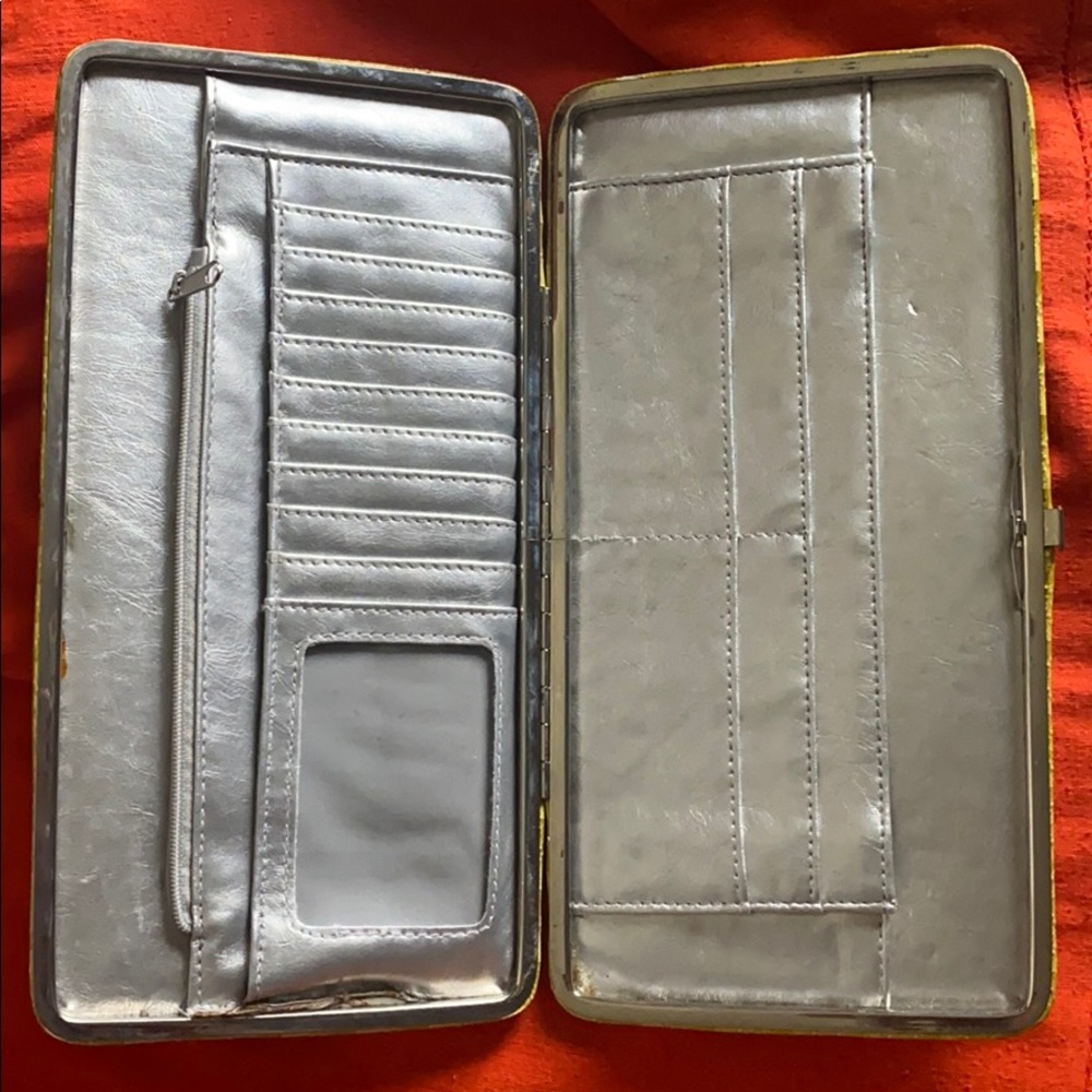 Large wallet - Picture 2 of 3